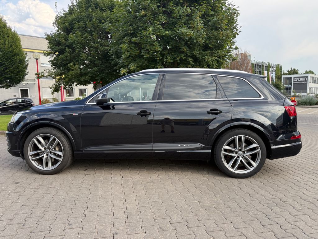 Image of Audi Q7