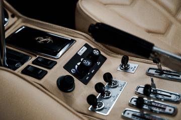 1984 Ferrari 308 thumbnail 23