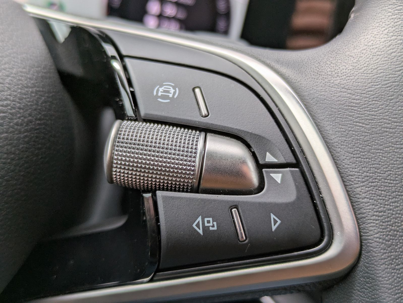 Fahrzeugabbildung SKODA Superb 2.0 TDI 4x4 Selection MATRIX*AHK*5J GAR.
