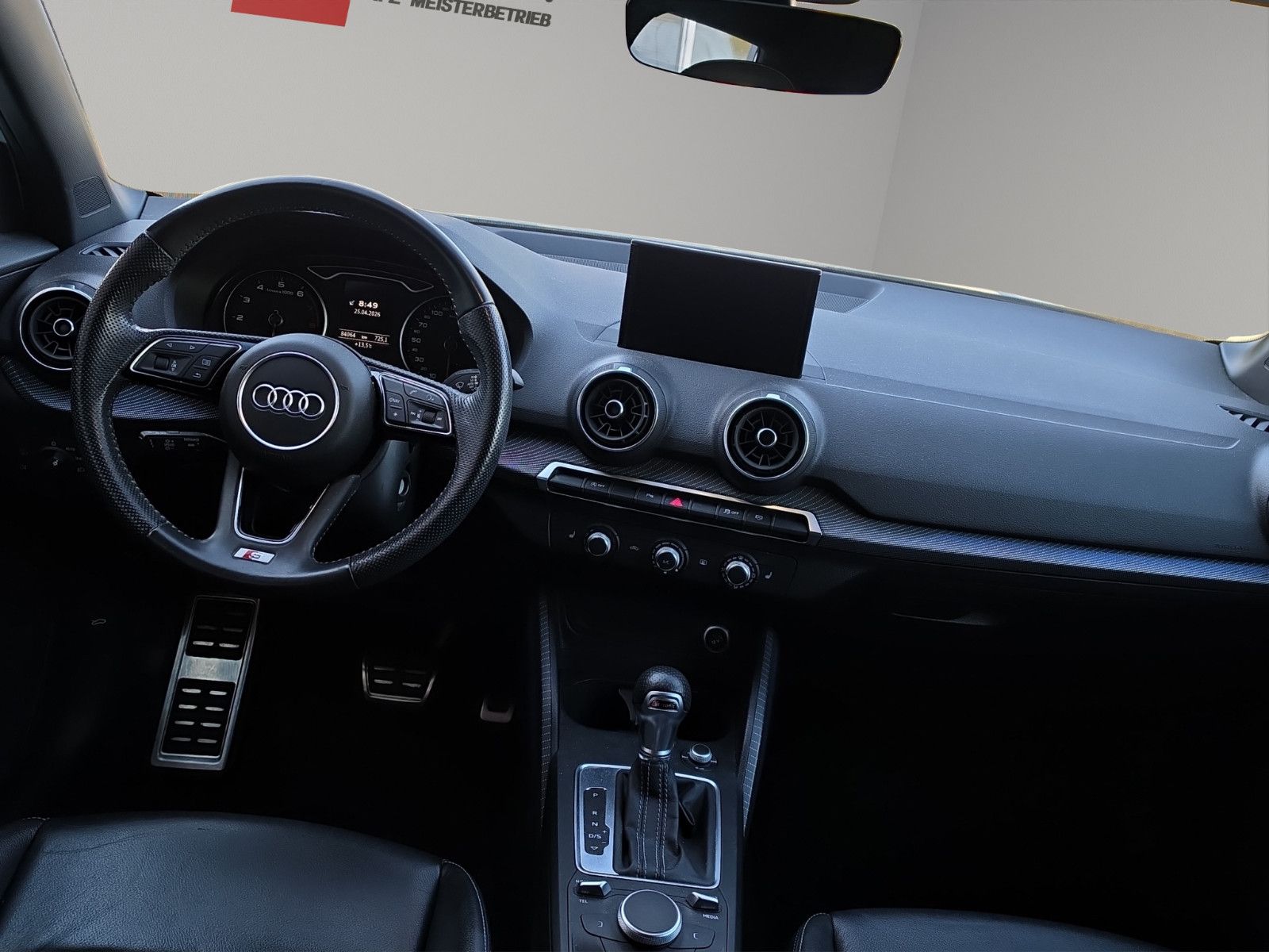 Fahrzeugabbildung Audi Q2 35 TFSI SPORT S-LINE NAVI LED PDC SHZ LEDER