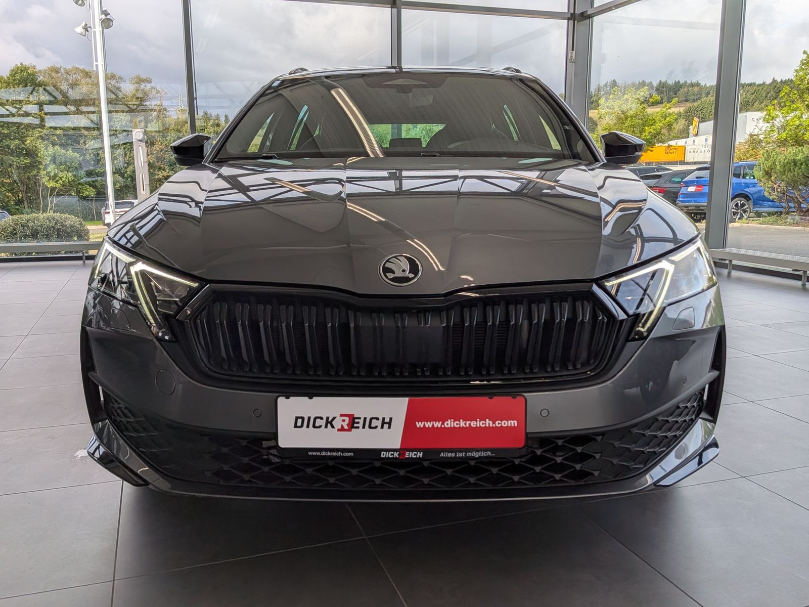 Fahrzeugabbildung SKODA Octavia 1.5 TSI Sportline Pano Matrix AHK 5J-Gar