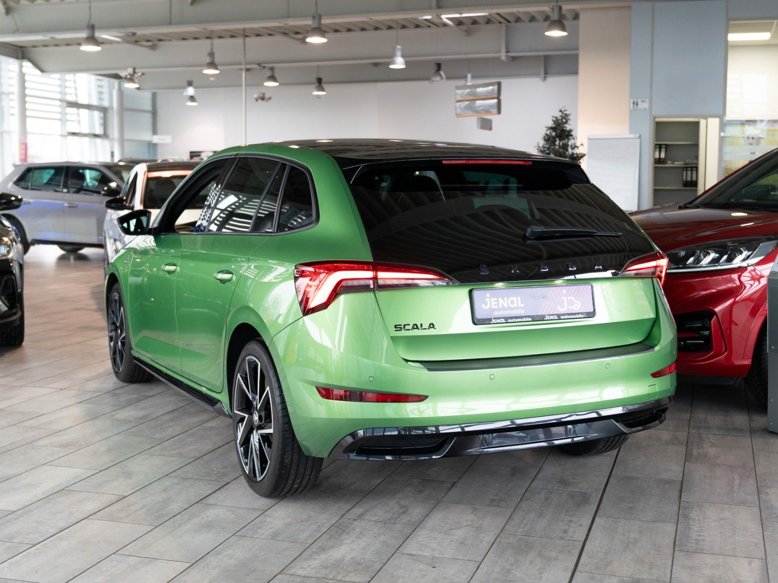 Fahrzeugabbildung SKODA Scala Monte Carlo DSG/KEYLESS/NAVI/LED/PDC/PANO