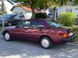 Mercedes-Benz 190E AVANTGARDE ROSSO Inzahlungnahme W124T - Mercedes-Benz W124t