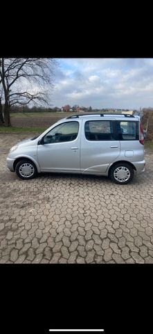 Toyota Yaris Verso 1.3 RAUMWUNDER