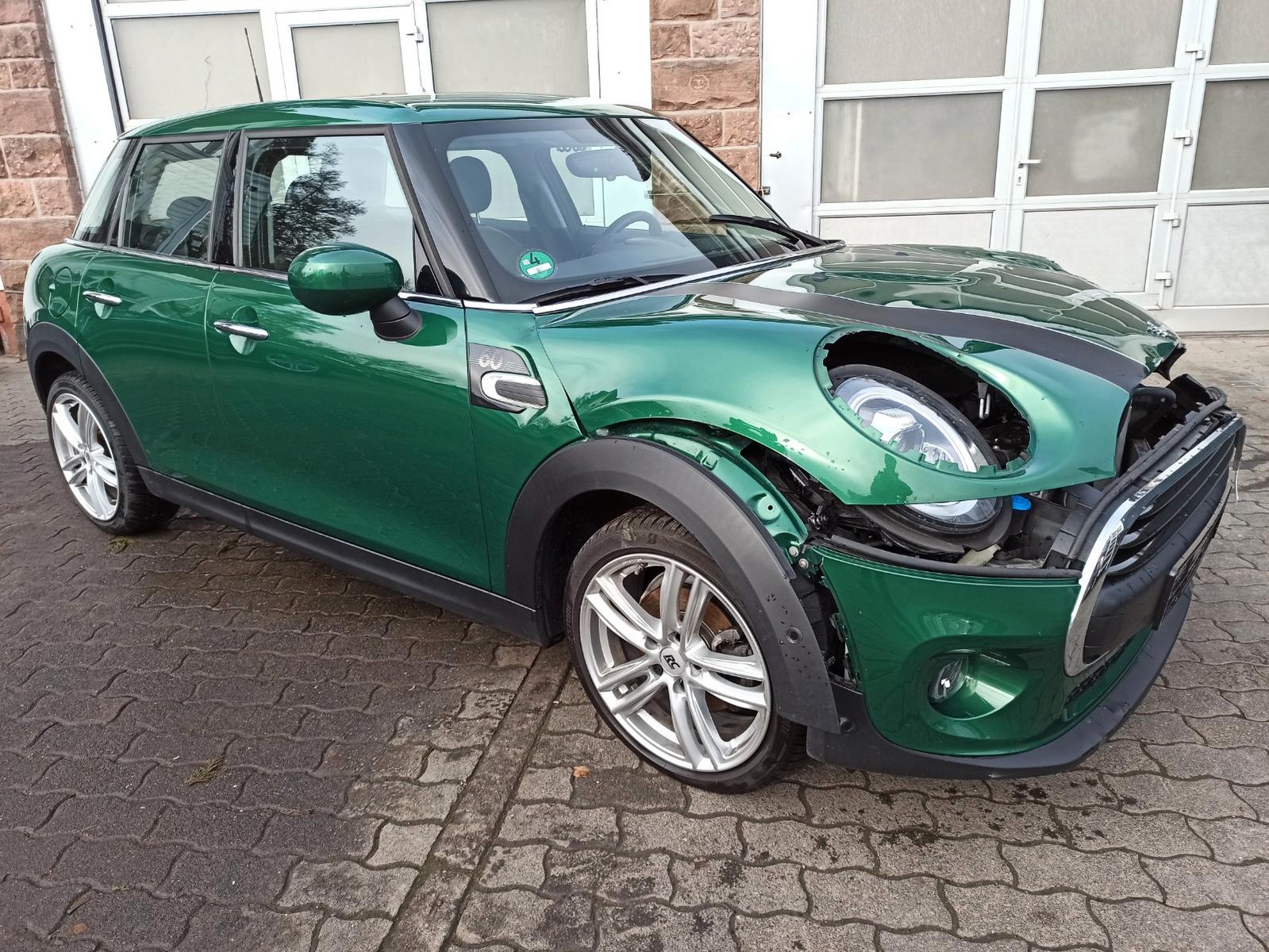 MINI 5-trg. One 60 Years Trim / LED / AUTOMATIK