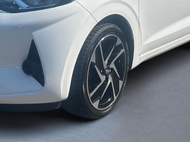 Fahrzeugabbildung Hyundai i10 Trend Navi Apple CarPlay Android Allwetterre