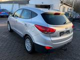 Hyundai ix35 Premium 4WD - Hyundai ix35 Premium mit Benzin-Antrieb