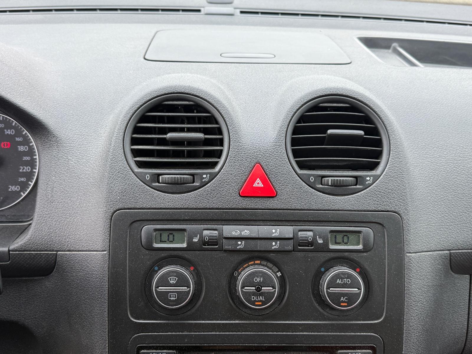 Volkswagen Caddy 2009 — photo 9