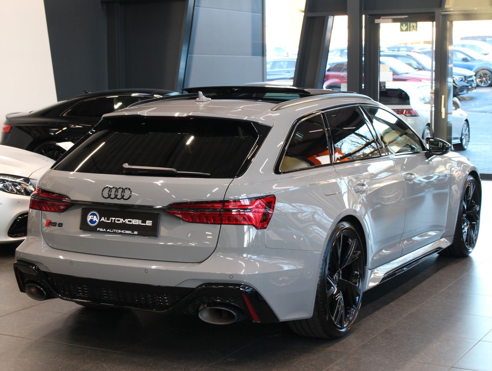 Fahrzeugabbildung Audi RS6 Avant 4.0 TFSI quattro B&O*Pano*VOLL