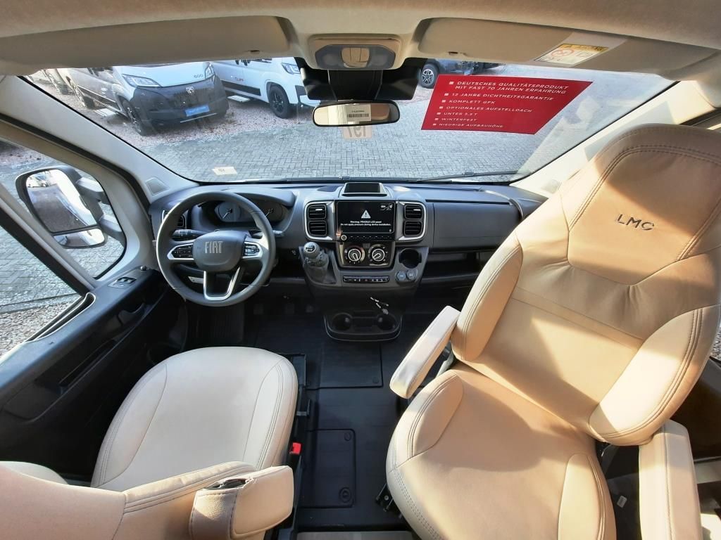 Fahrzeugabbildung LMC Tourer T 663 G 70 Jahre Sie sparen 7.731,- €