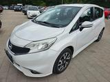 Nissan Note Versa - Nissan Note mit Benzin-Antrieb: Automatik
