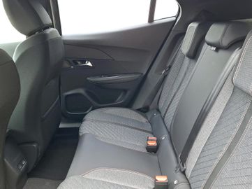 Peugeot 2008 - 8