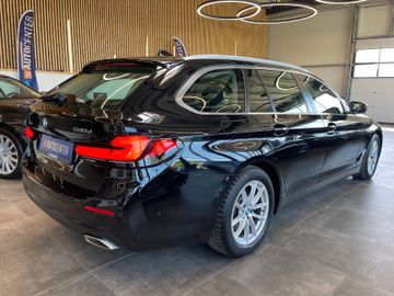 BMW 520 Touring 520 d *1.HAND*HUD*NAVI*KAM*LED*AHK*