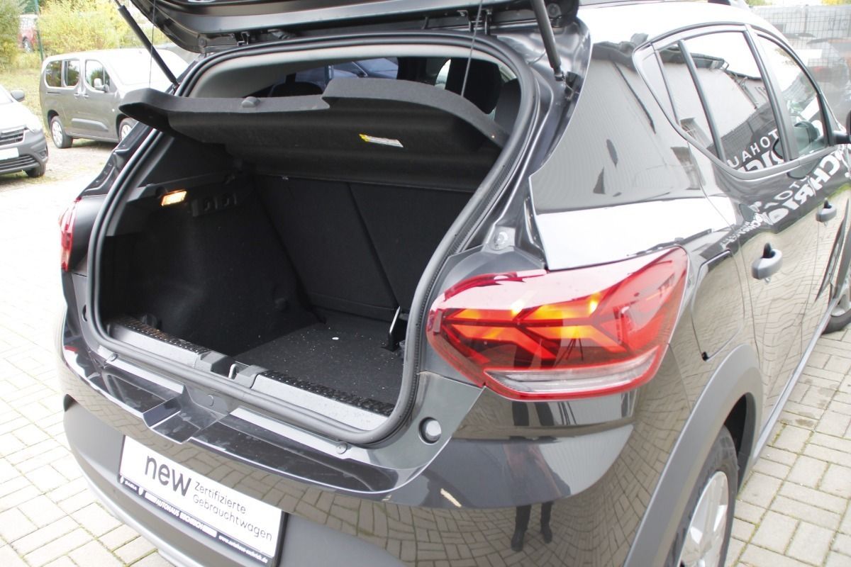 Fahrzeugabbildung Dacia Sandero Stepway Essential TCe 100 ECO-G (MY2021)