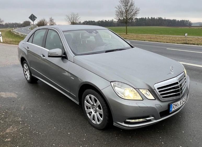 Mercedes-Benz E 220 E Limousine E 220 CDI BlueEfficiency