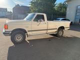 Ford F250 XL Lariat 4x4 - Ford Ranger mit Benzin-Antrieb