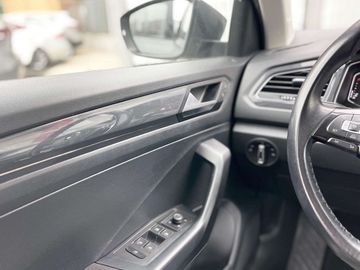 Volkswagen T-Roc - 10