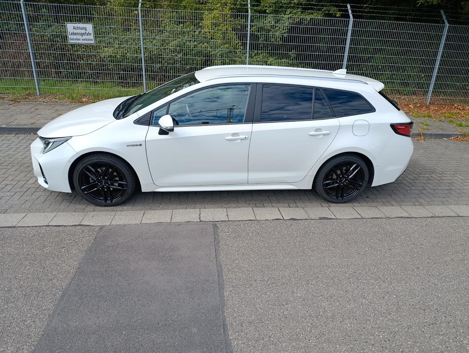 Suzuki Swace 1.8 Hybrid Comfort+ Corolla Touring Sports