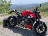 Ducati Streetfighter V4 Carbon Akrapovic ohne Akra 14T€ - STREETFIGHTER 4