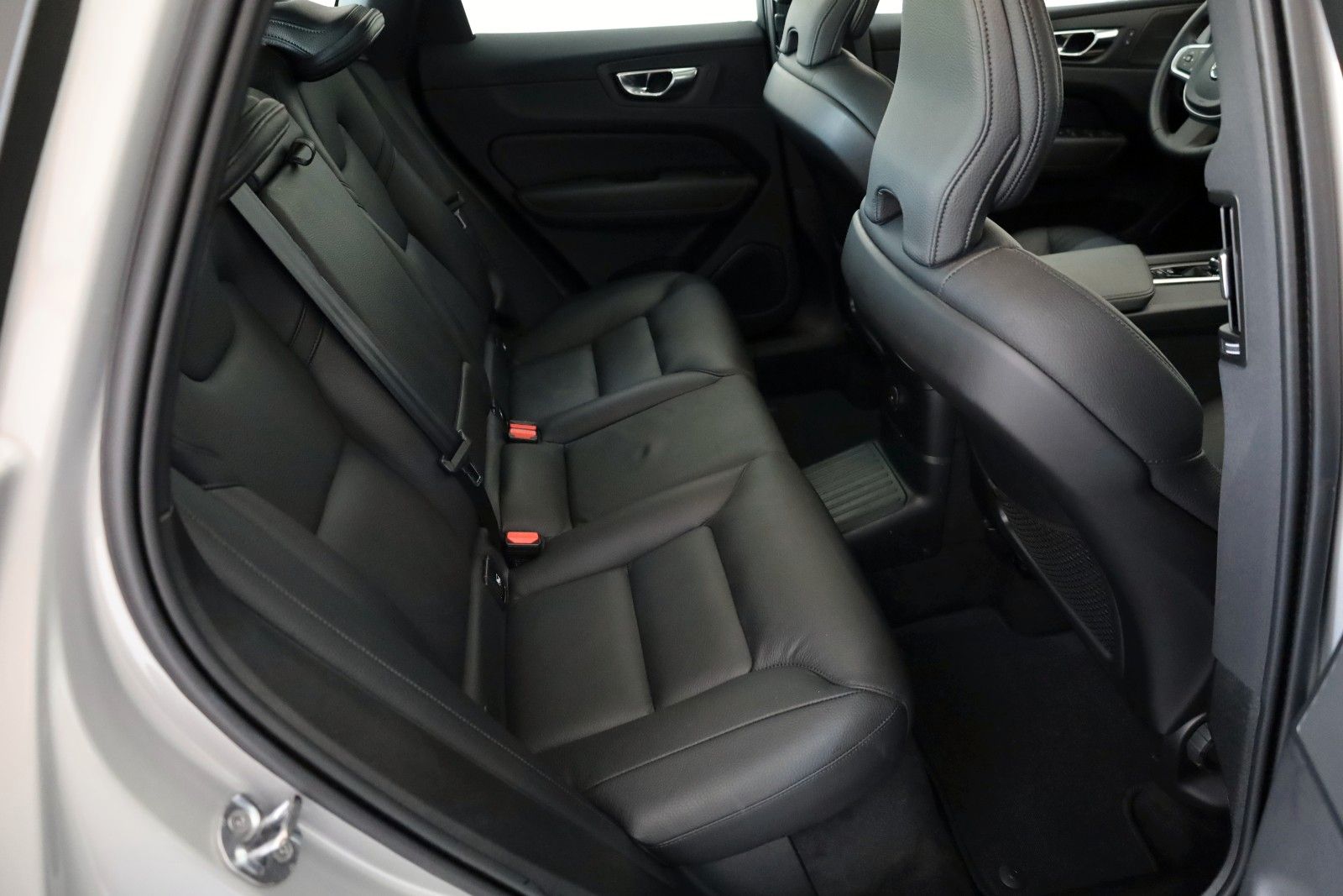 Fahrzeugabbildung Volvo XC60 T6 AWD Inscription,Kamera,4xSH,ACC,Pano,AHK
