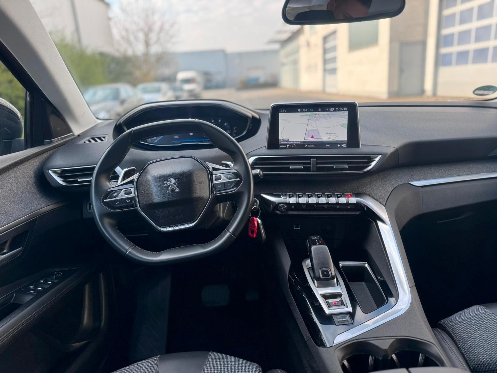 Peugeot 3008 Allure 1Hand 177Ps AHK TOP GEPFLEGT