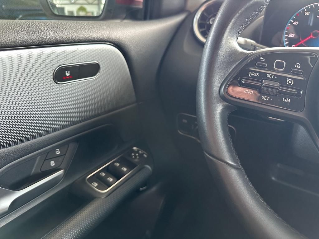 Fahrzeugabbildung Mercedes-Benz B 250 e Style AHK Totwi. Navi SHZ LED SpurH DAB