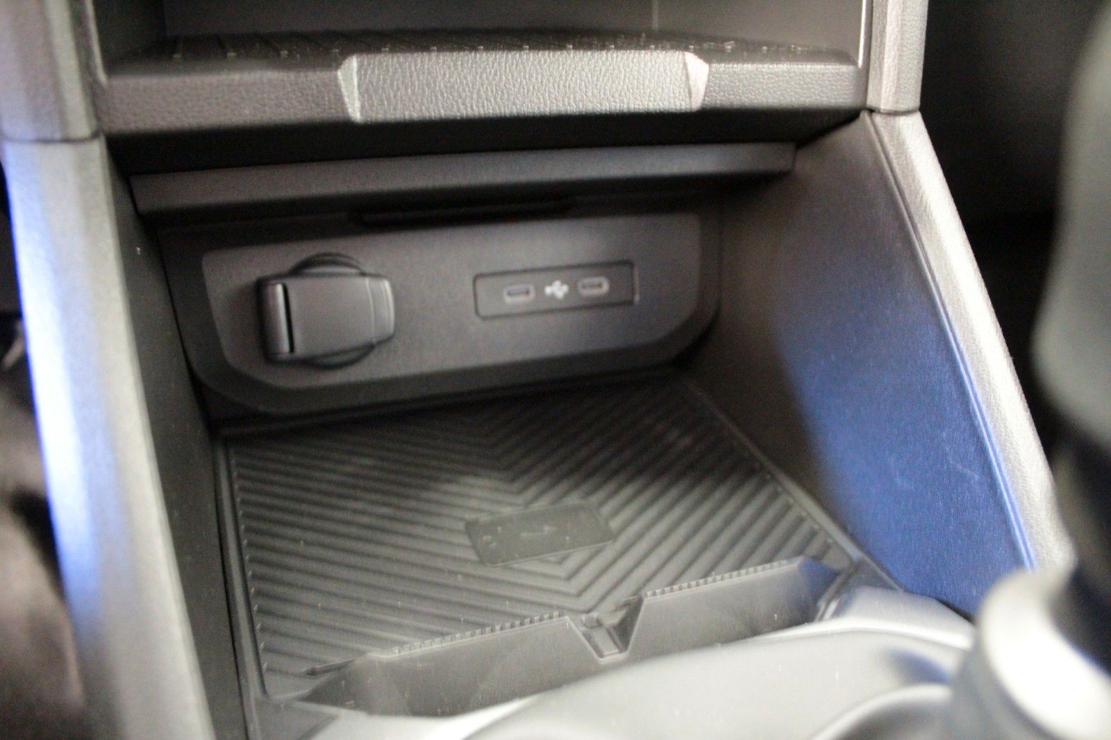 Fahrzeugabbildung Dacia Bigster hybrid 155 Journey #Winterpaket!
