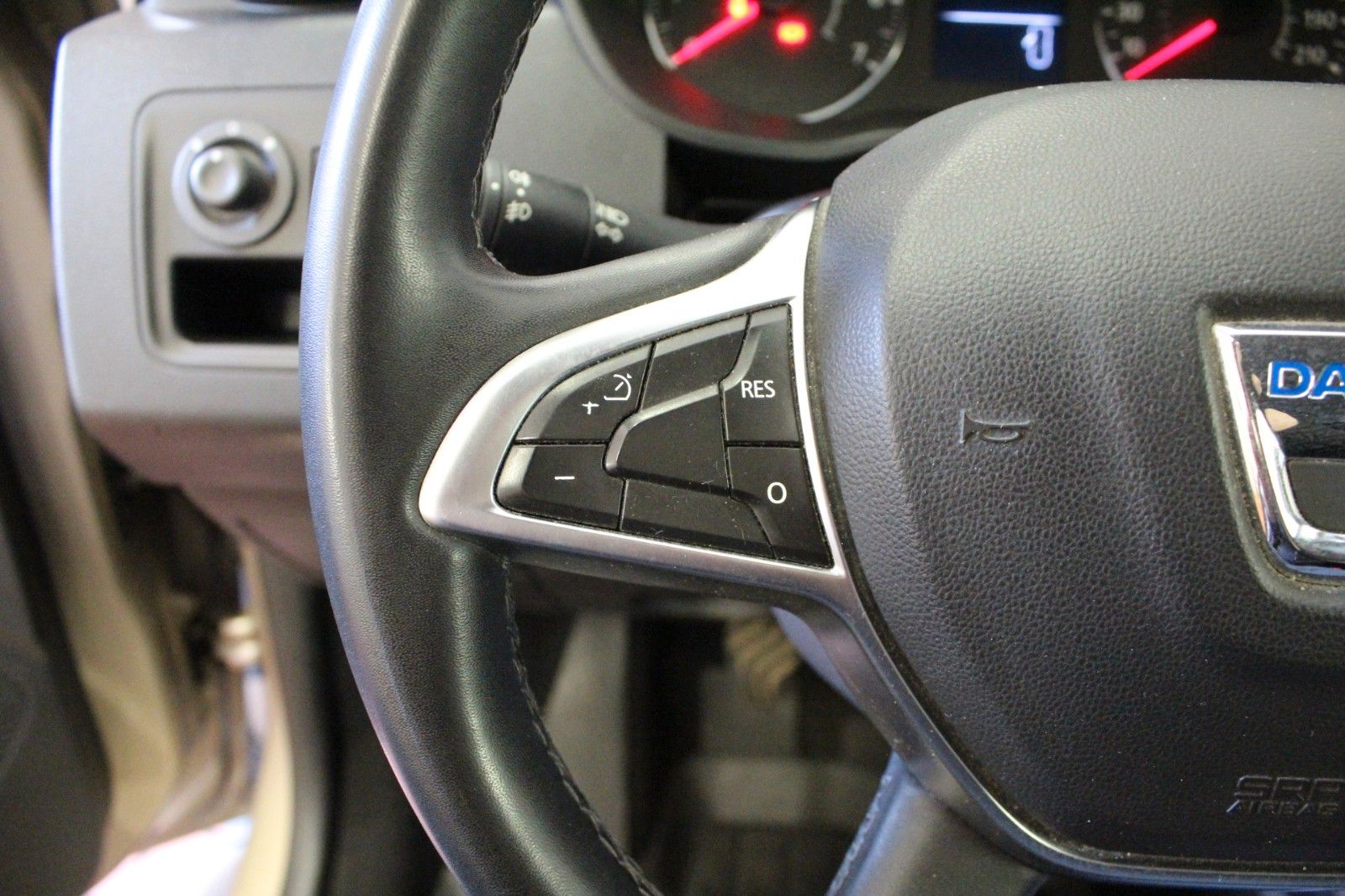 Fahrzeugabbildung Dacia Duster TCE 125 Prestige AHK*Leder *Navi