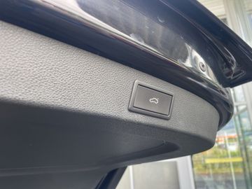 Skoda Kodiaq 1.5 TSI DSG Tour KLIMAAUTOMATIK NAVI ALU