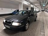 Skoda Octavia 1.6 Benzin  sehr gepflegt, ... - gebrauchte Skoda Octavia aus dem Jahr 2002