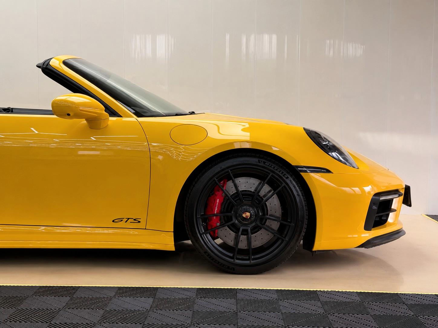 Porsche 992 GTS 4 CABRIO LIFT/BURMESTER/360/CHRONO/SPORT