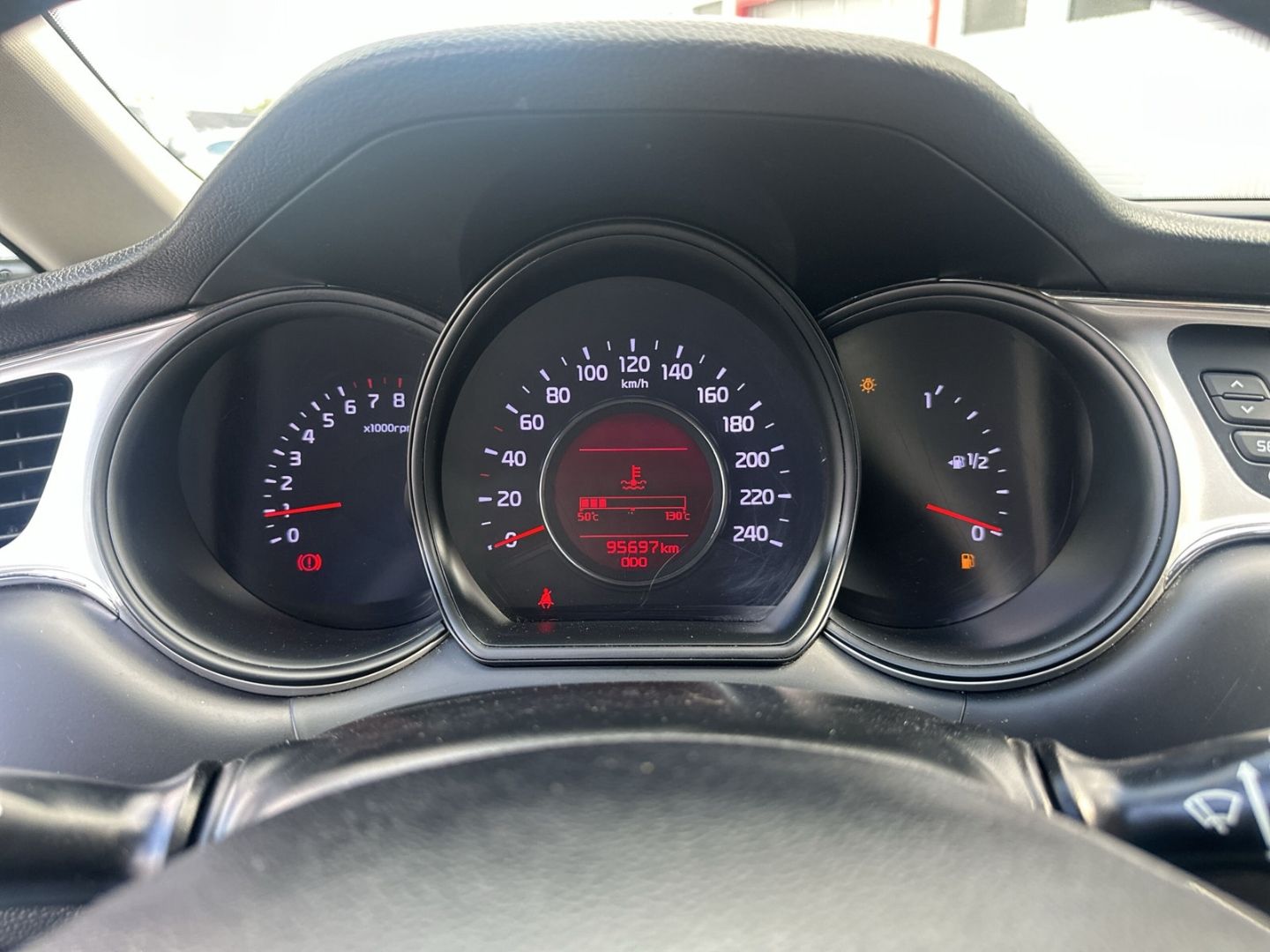 Fahrzeugabbildung Kia Ceed Edition 1.4 ED7 EMOTION +Berganfahrass.+Kli