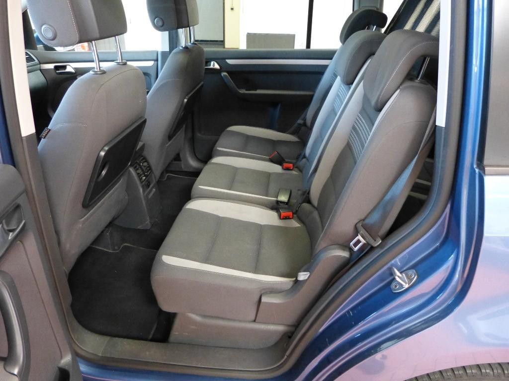 Fahrzeugabbildung Volkswagen Touran Life TDI GRA Navi Pano SHZ PDC 7-Sitzer