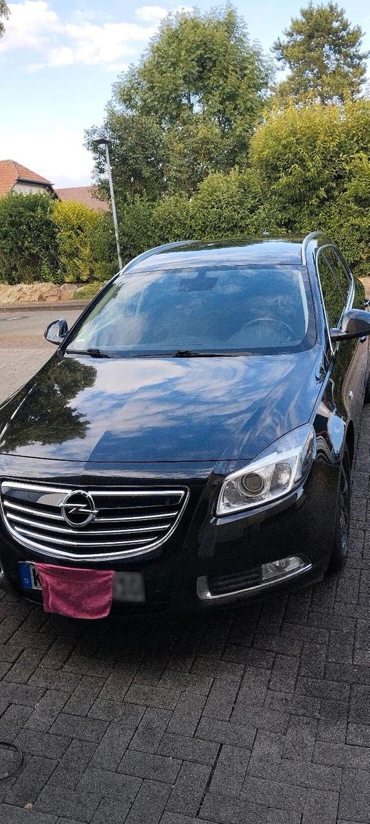 Opel Insignia 2012 — engine 160 HP (118kW)