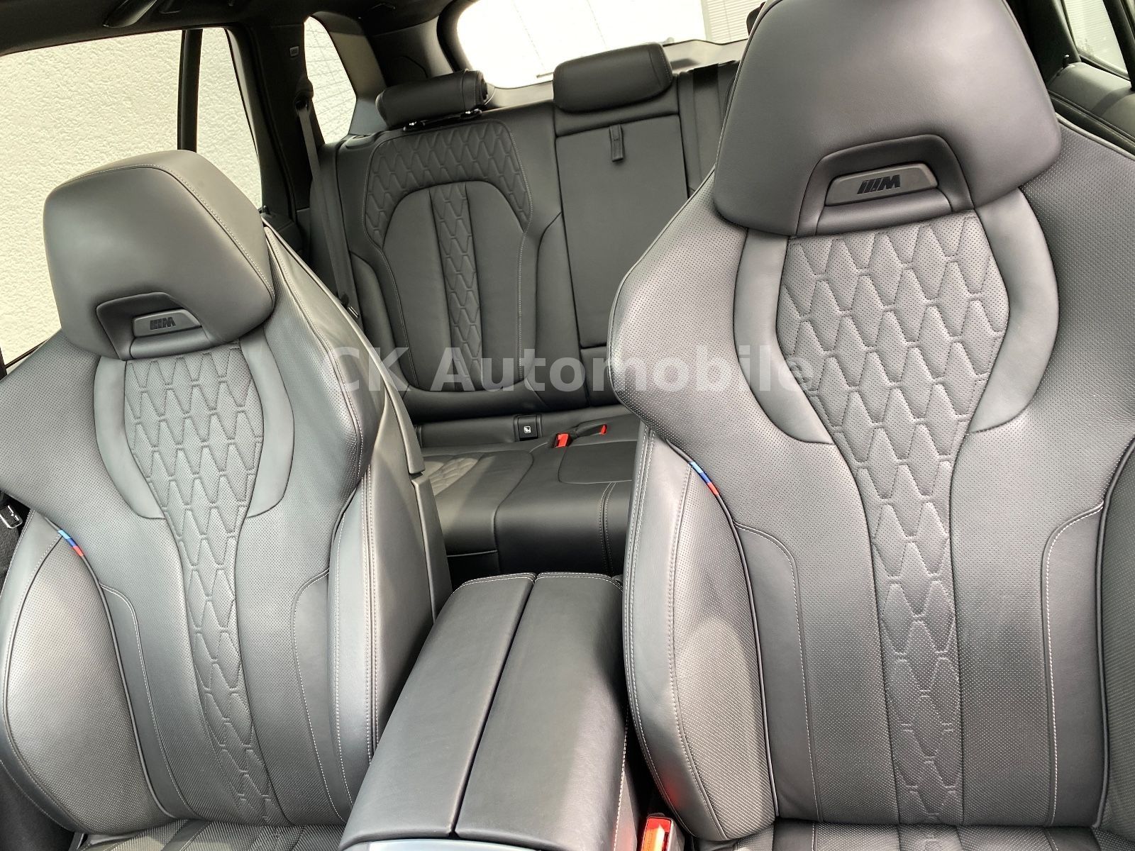 Fahrzeugabbildung BMW X5 xDrive45e M-Sport/Laser/Pano/Head-Up/360°/AHK