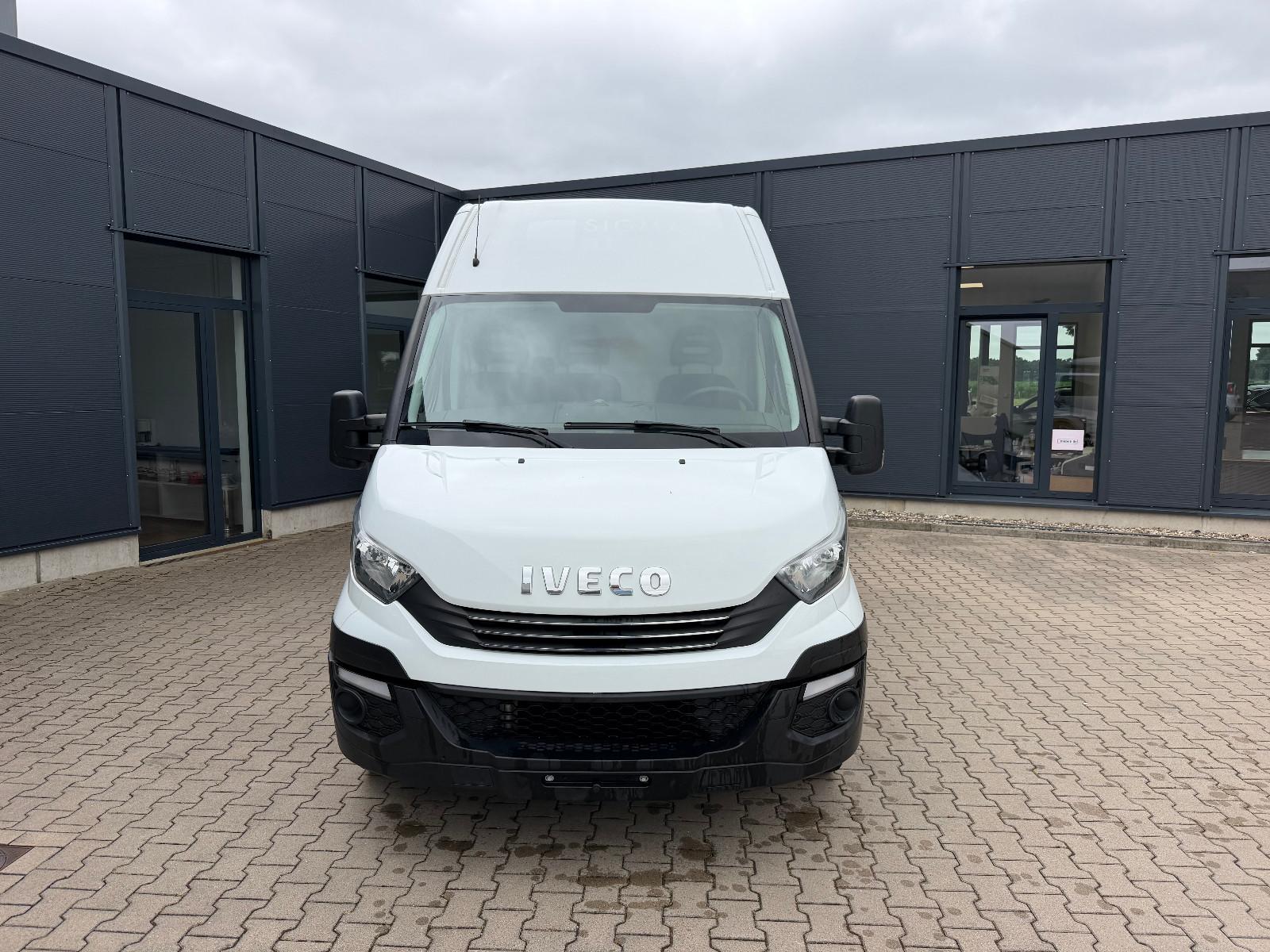 Iveco Daily Kasten HKa 35 S ... V Radstand 3520 L