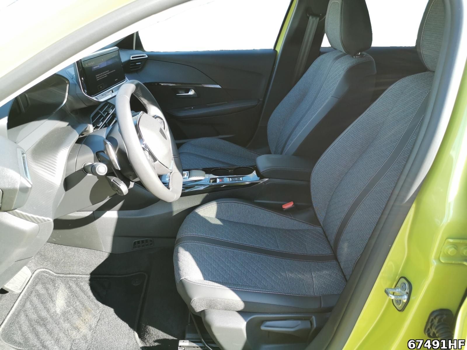 Fahrzeugabbildung Peugeot 208 1.2 Hybrid 100, Allure
