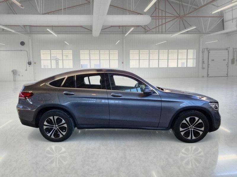 Mercedes-Benz MERCEDES-BENZ GLC 200 D COUPE 4MATIC BUSINESS AU imagem 3