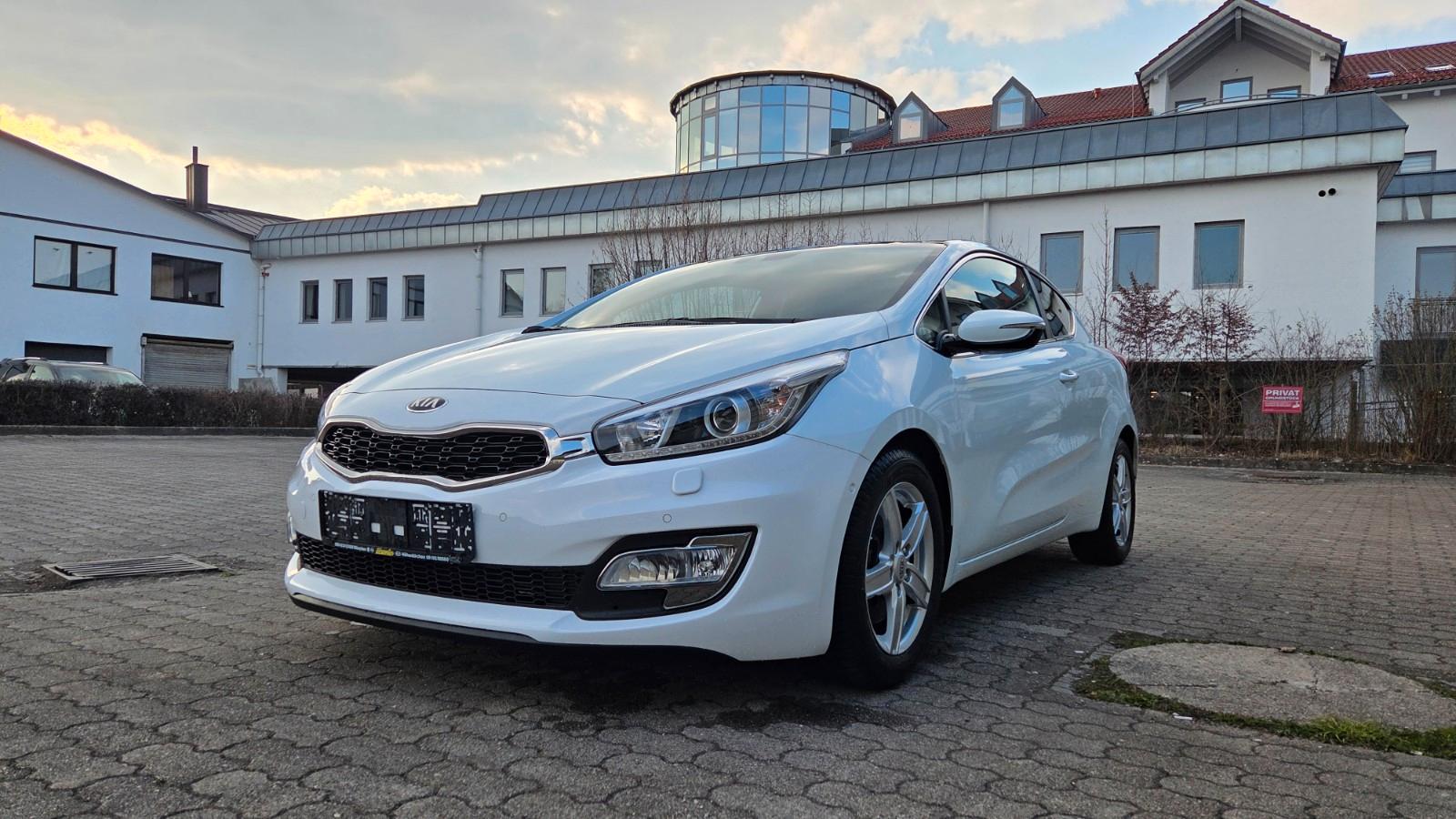 Kia cee'd / Ceed 1. Hand Parkpilot