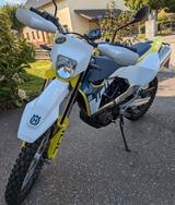 Husqvarna 701 Enduro, 2024er Modell, neuwertig  - HUSQVARNA ENDURO 701