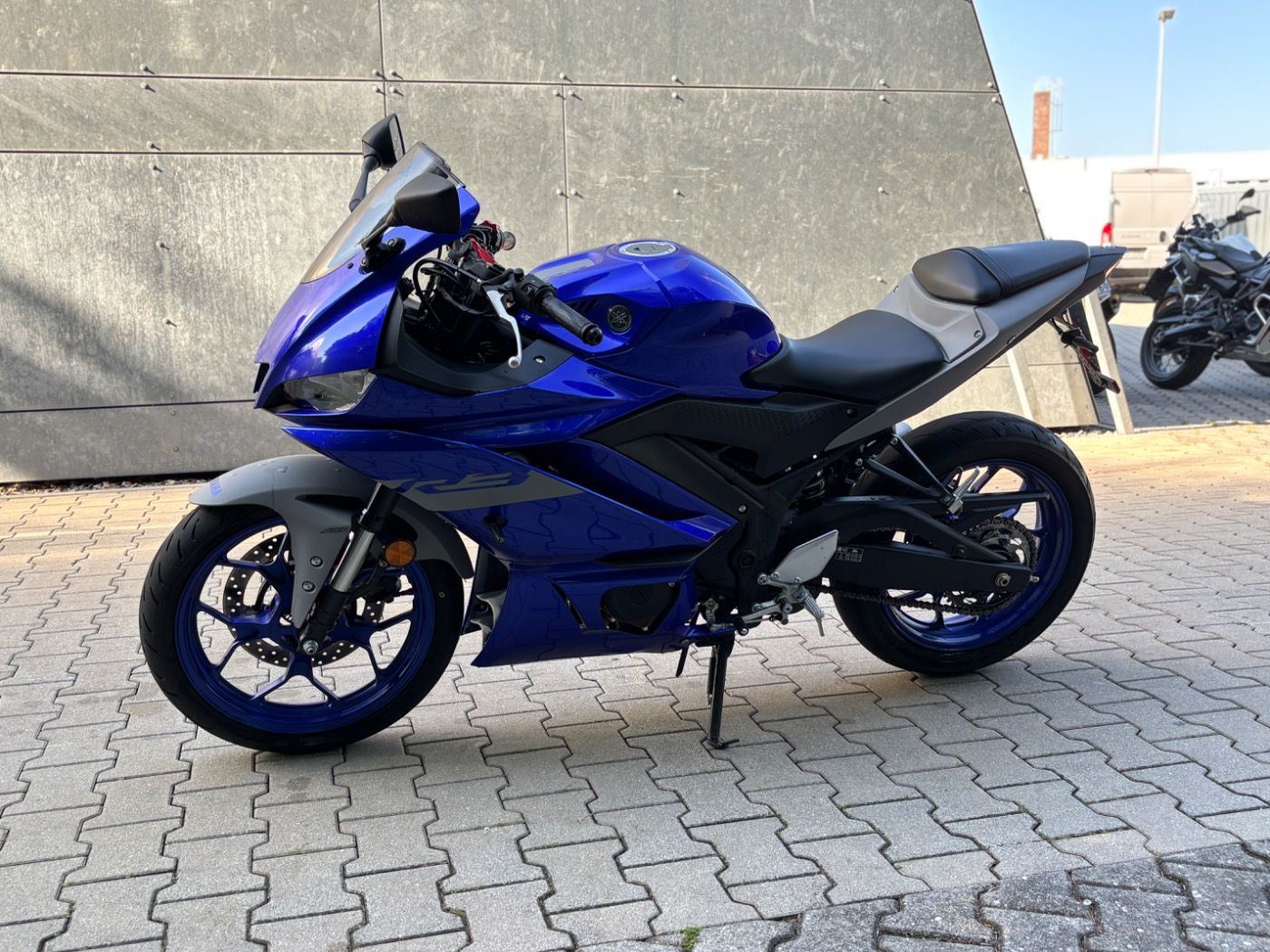 Fahrzeugabbildung Yamaha YZF R3