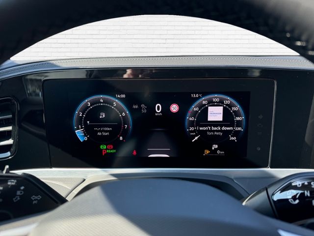 Fahrzeugabbildung Volkswagen Passat  Business 1.5 eTSI DSG - APP*LED*NAVI*Shz
