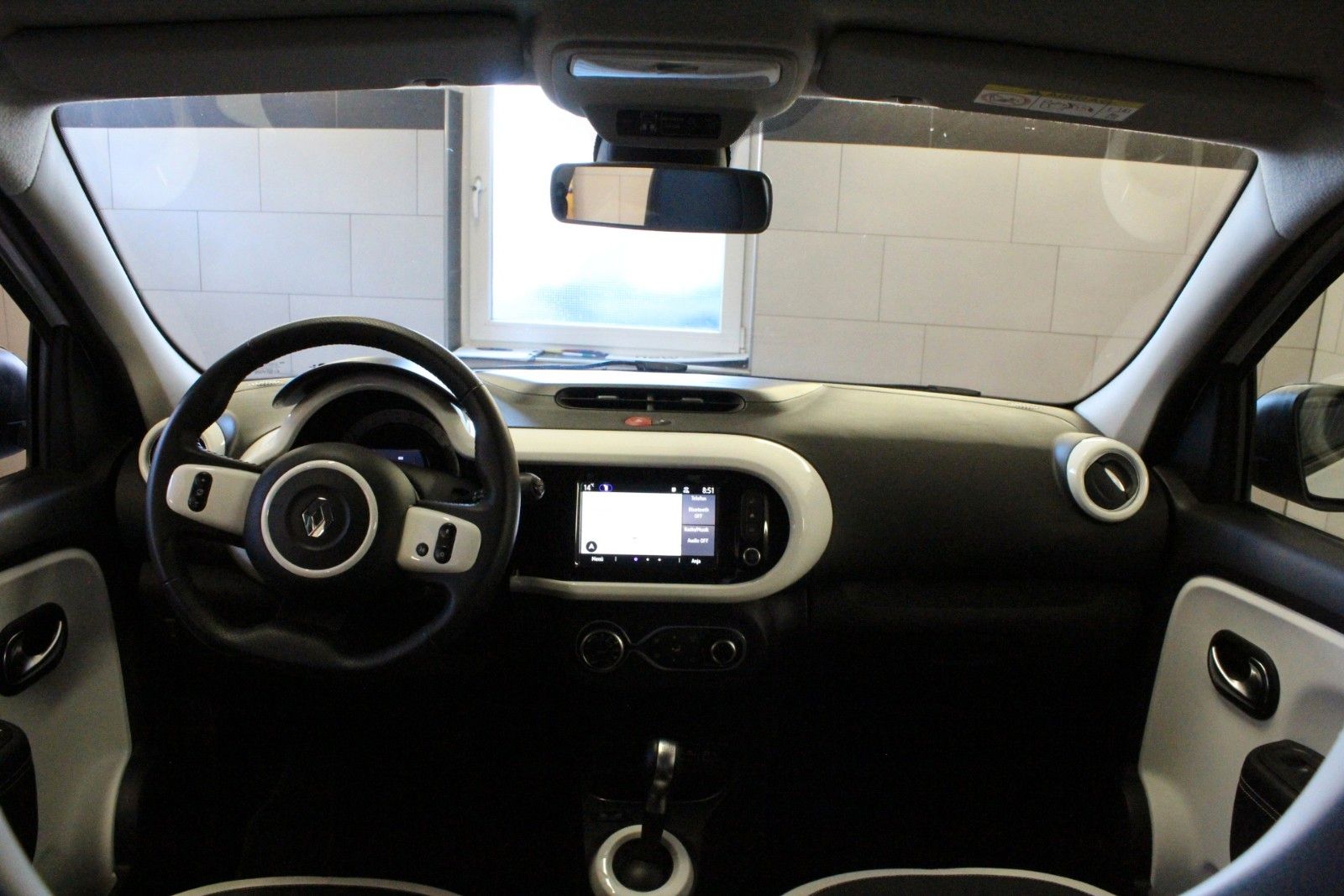 Fahrzeugabbildung Renault Twingo E-Tech 100% elektrisch*Plus Winterräder