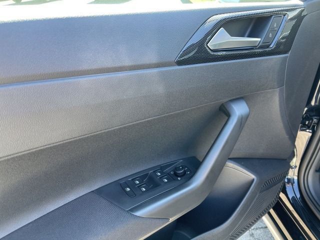 Taigo Life 1.0 TSI IQ.Light,Navi,PDC,SH