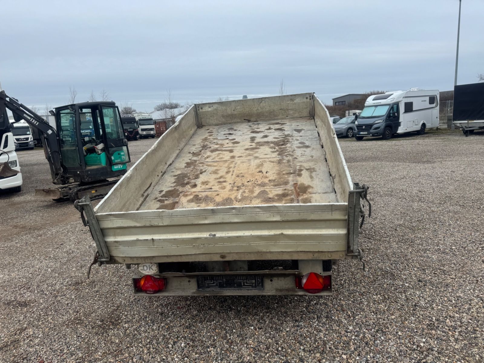 Fahrzeugabbildung Humbaur HTK 3500