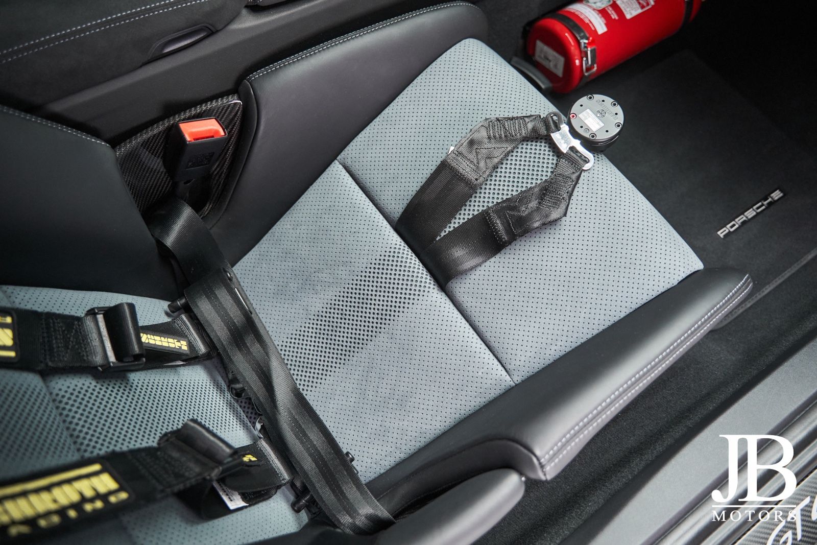 Fahrzeugabbildung Porsche GT4 RS Weissach Lift Clubsport Chrono LED
