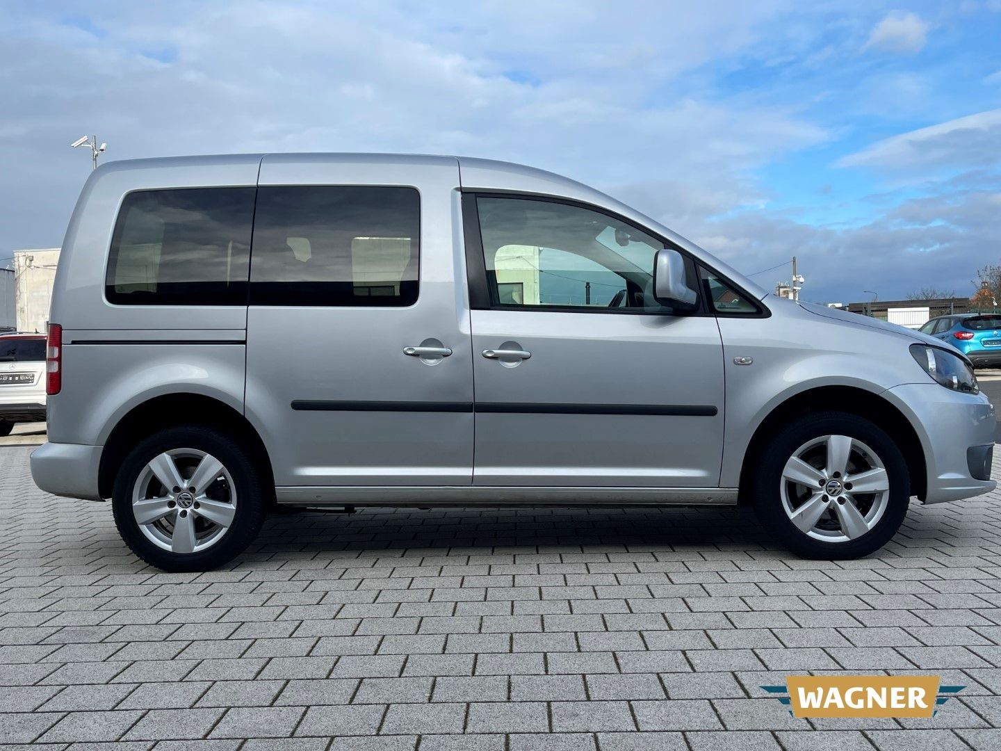 Fahrzeugabbildung Volkswagen Caddy Kombi JAKO-O Trendline 1.2 TSI