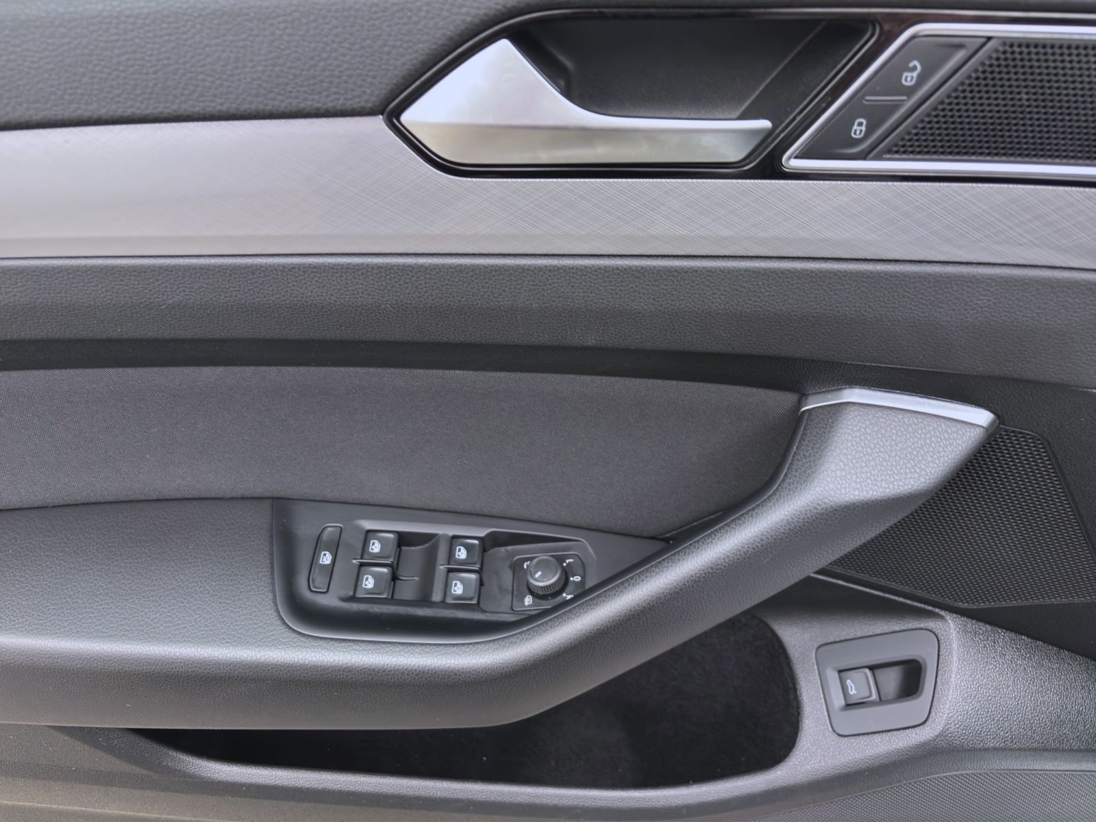 Volkswagen Passat Variant - Bild 11