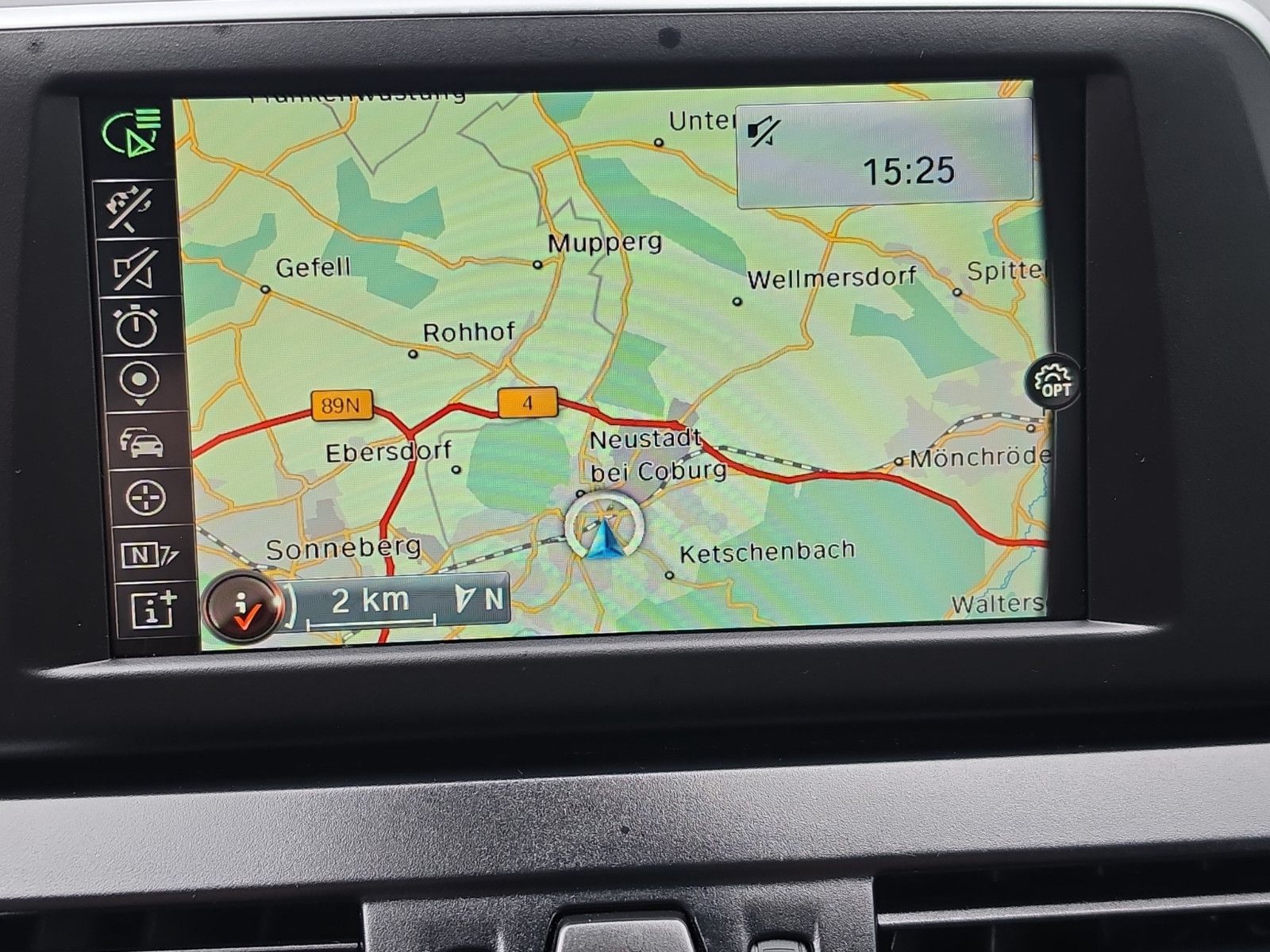 Fahrzeugabbildung BMW 218 2 Active Tourer 218 i TÜV SERVICE NEU