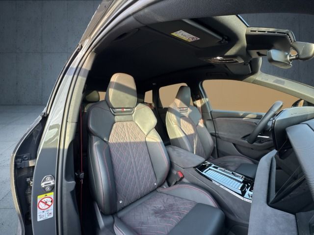 Audi SQ6 e-tron - Bild 17